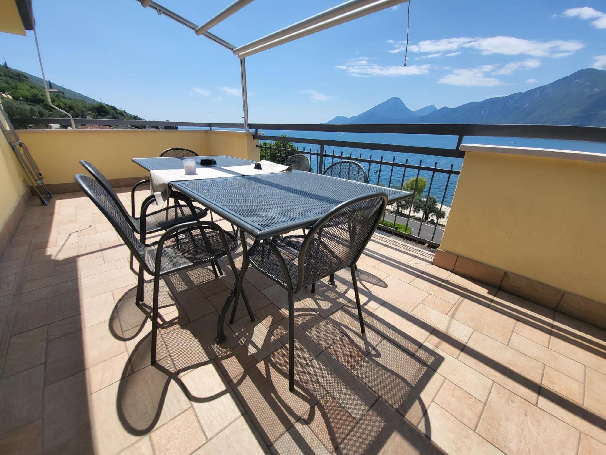 Penthouse Casa Alkea Masse Lake View Бренцоне сул Гарда Екстериор снимка